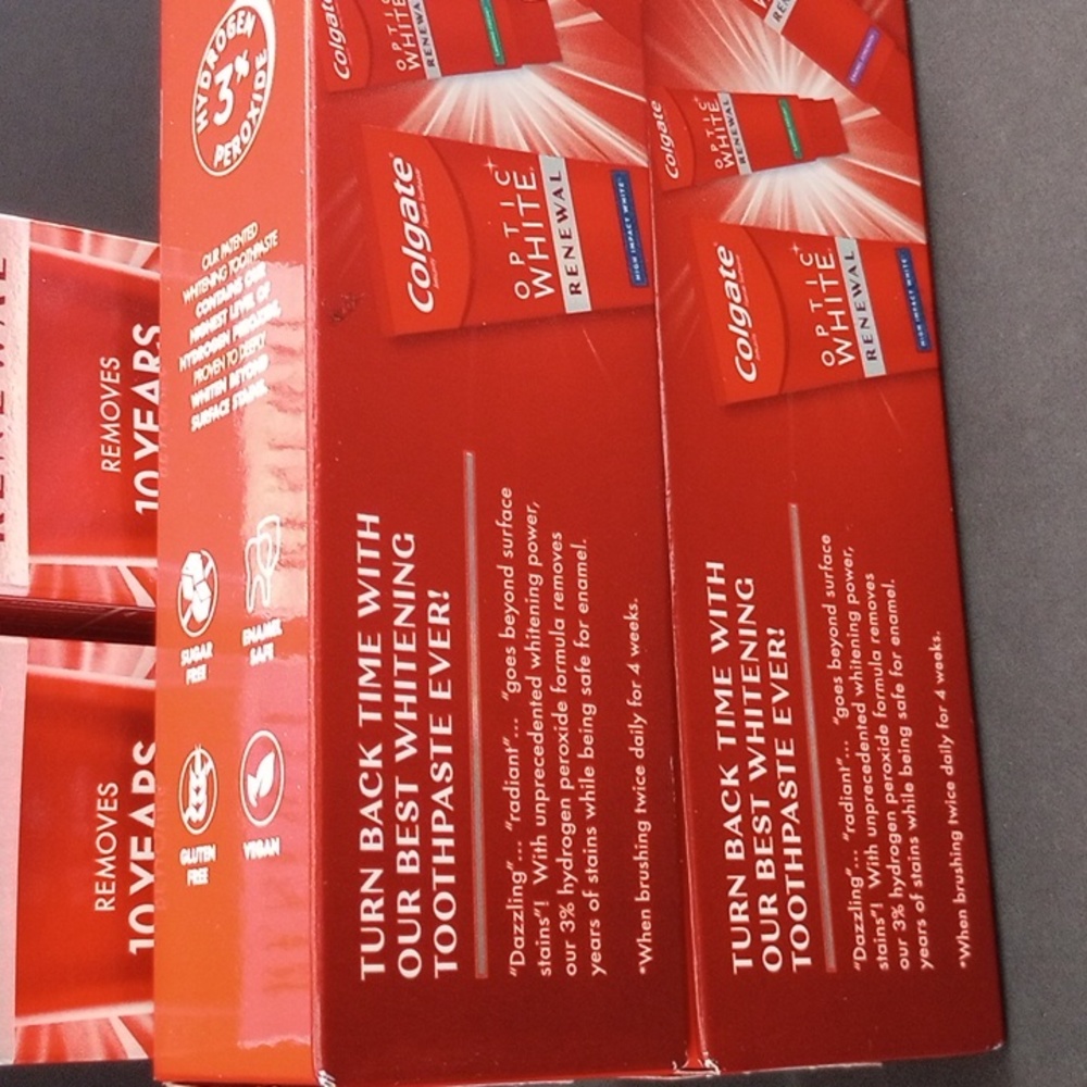 Colgate whitening toothpaste - Picture 2 of 6